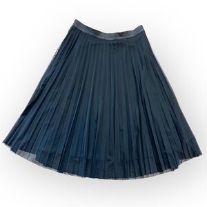 ShineStar pleated skirt, black,kneelength, pull up elastic waist, lined L